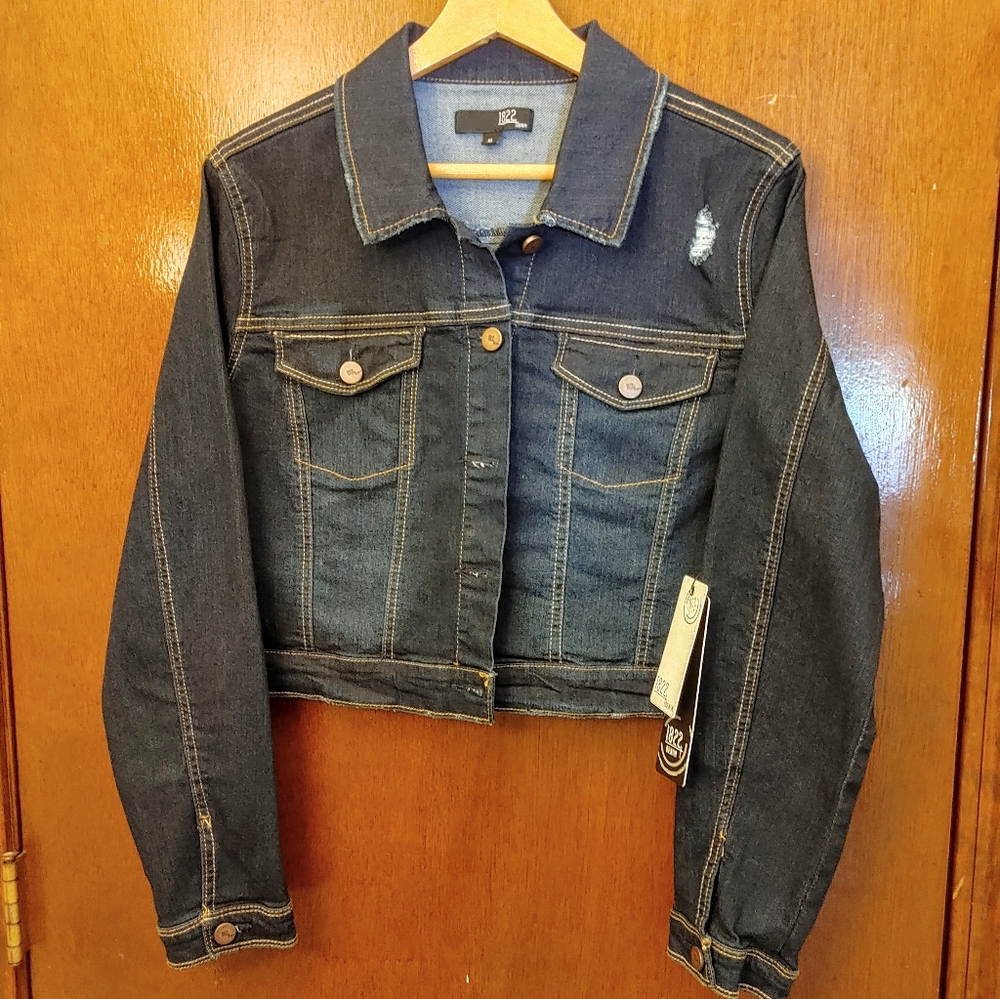 1822 Distressed Denim. Short lengthJacket